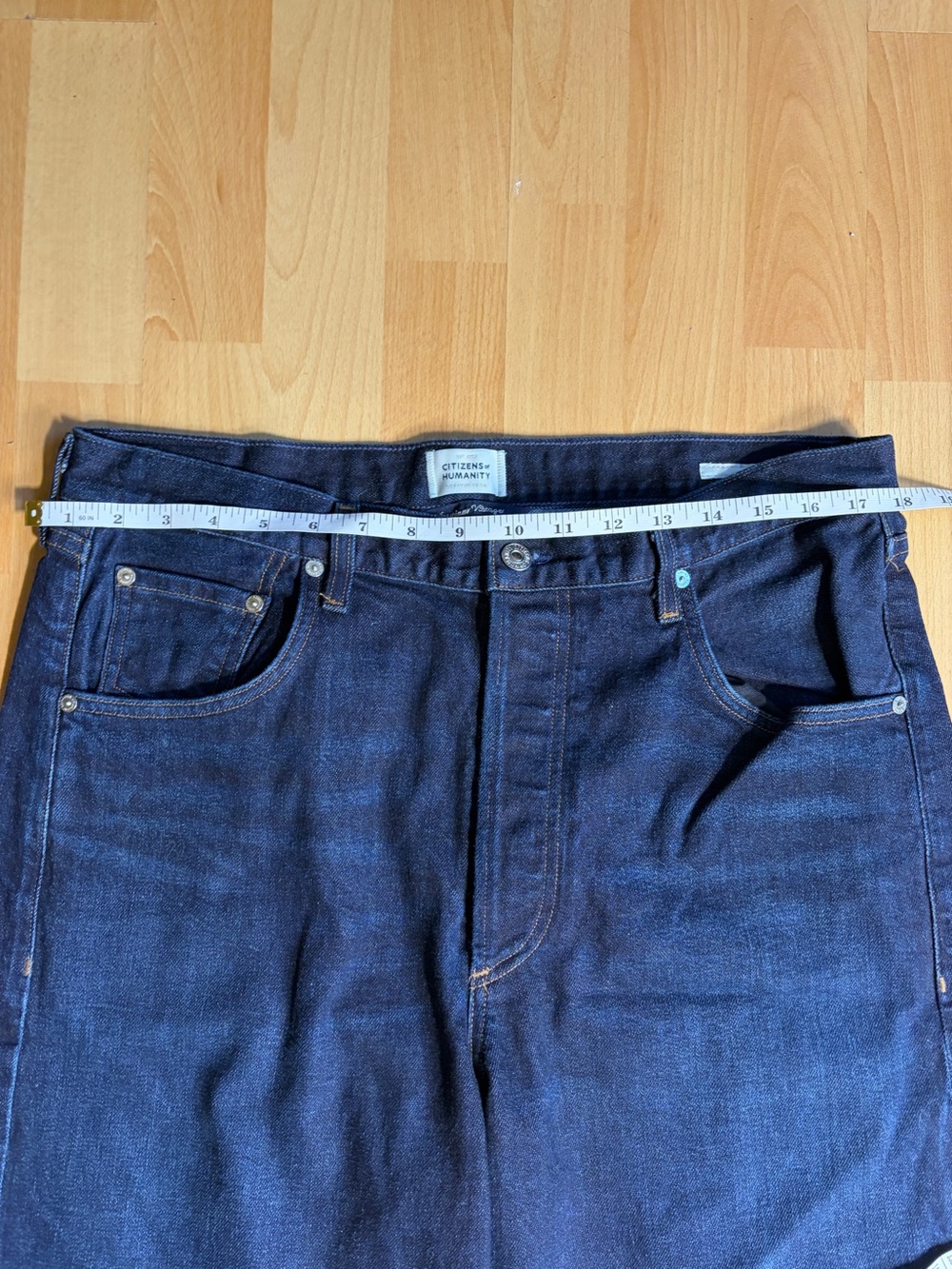 Citizens Of Humanity Ayla Bowed Barrel Leg Jean in Bandit Dark Wash Clean Hem 31 - Picture 11 of 13